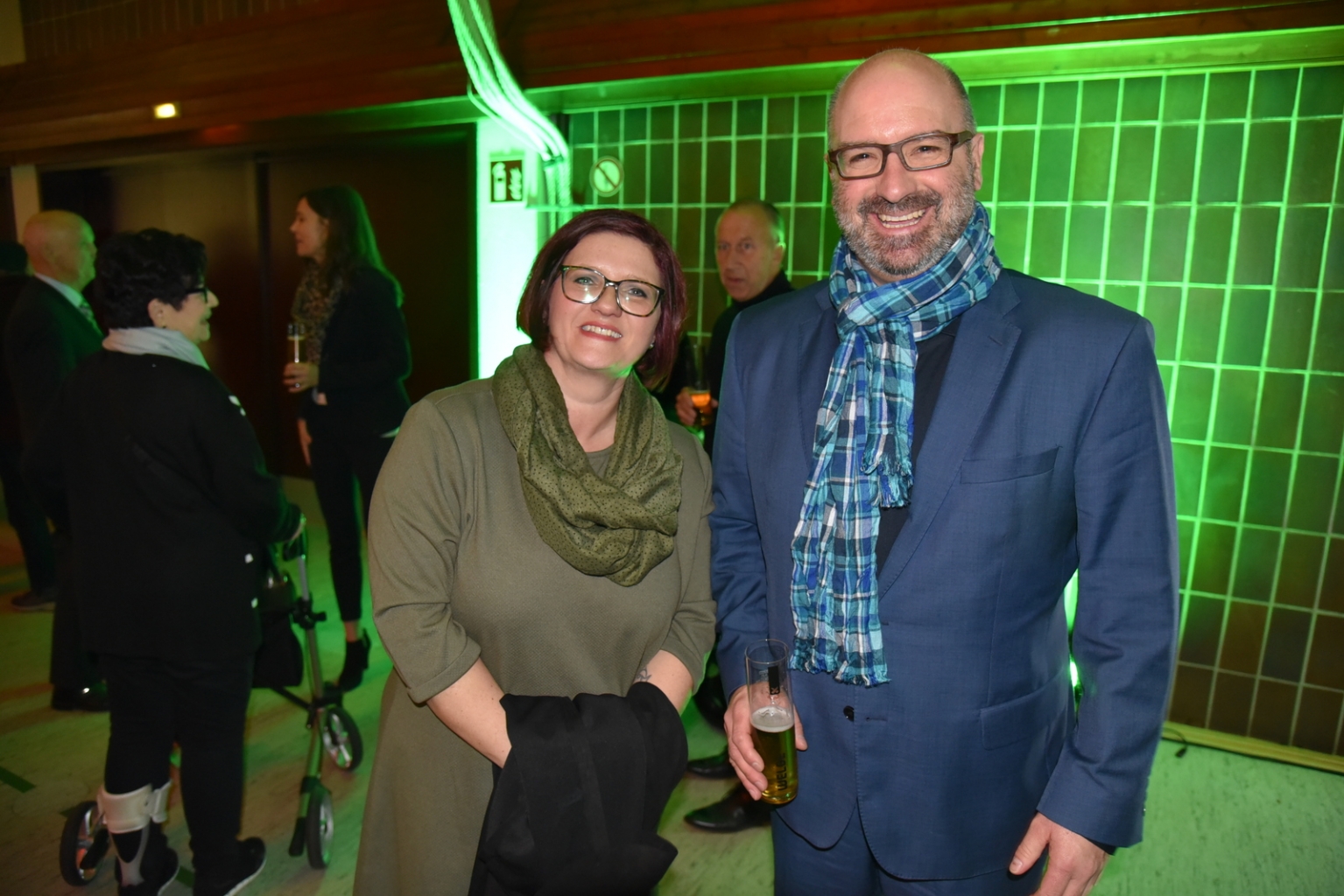 Auch der ehemalige Bürgermeister Jens Geiß besuchte den Neujahrsempfang, hier mit Kathrin Beier vom Ordnungsamt.