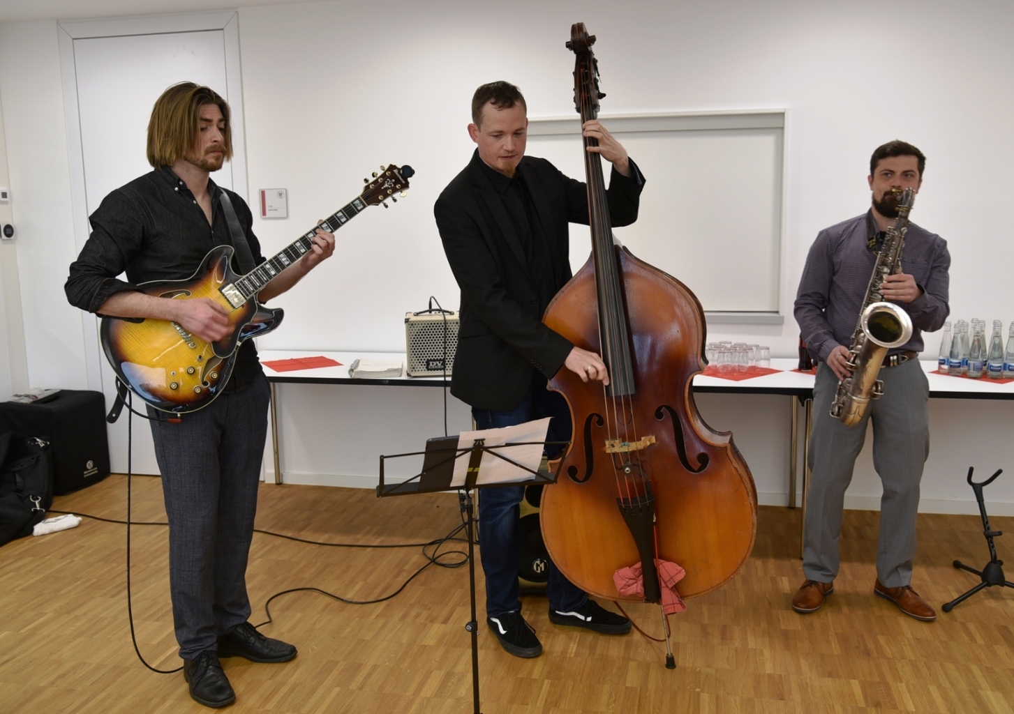 Musik kam vom Trio der Musikschule Schwetzingen.