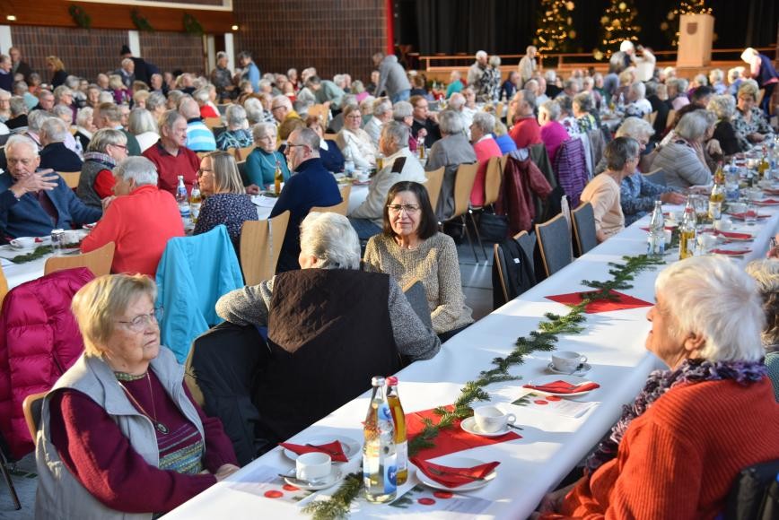 Die Kurpfalzhalle war sehr gut besucht.