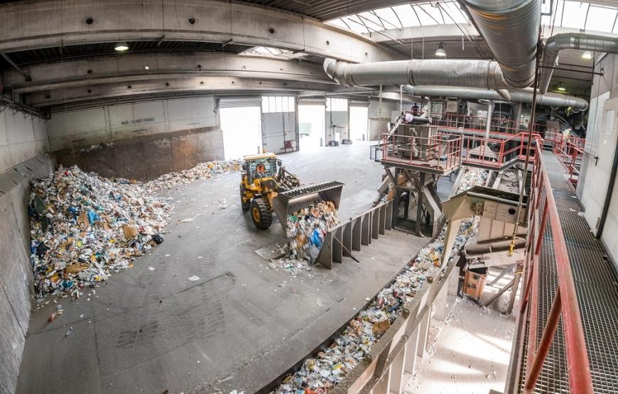 Blick in die Wertstoffsortieranlage in Sinsheim. Bild AVR Blick in die Wertstoffsortieranlage in Sinsheim. Bild AVR