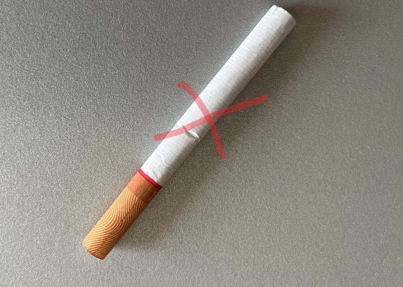 Durchgestrichene Zigarette Durchgestrichene Zigarette